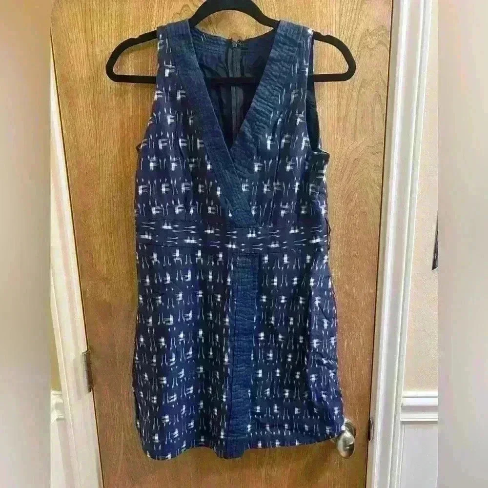 JCREW IKAT NAVY BLUE WHITE FAUX WRAP SLEEVELESS WRAP DRESS 4P NO SASH
